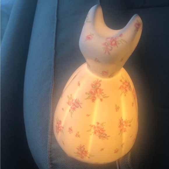 Rare Shabby Chic Lamp! - Picture 3 of 6